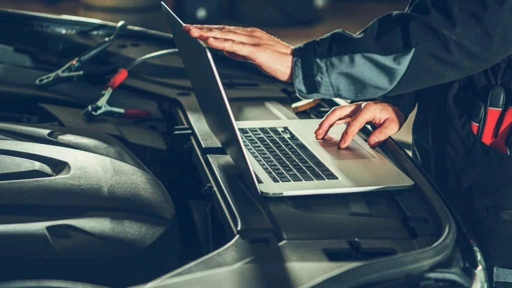 BMW ISTA Diagnose & Codierung für E-, F-, G- & I-Modelle (1997–2024) Vollständige Fahrzeugdiagnose · Fehleranalyse · Steuergeräte-Codierung & Programmierung BMW